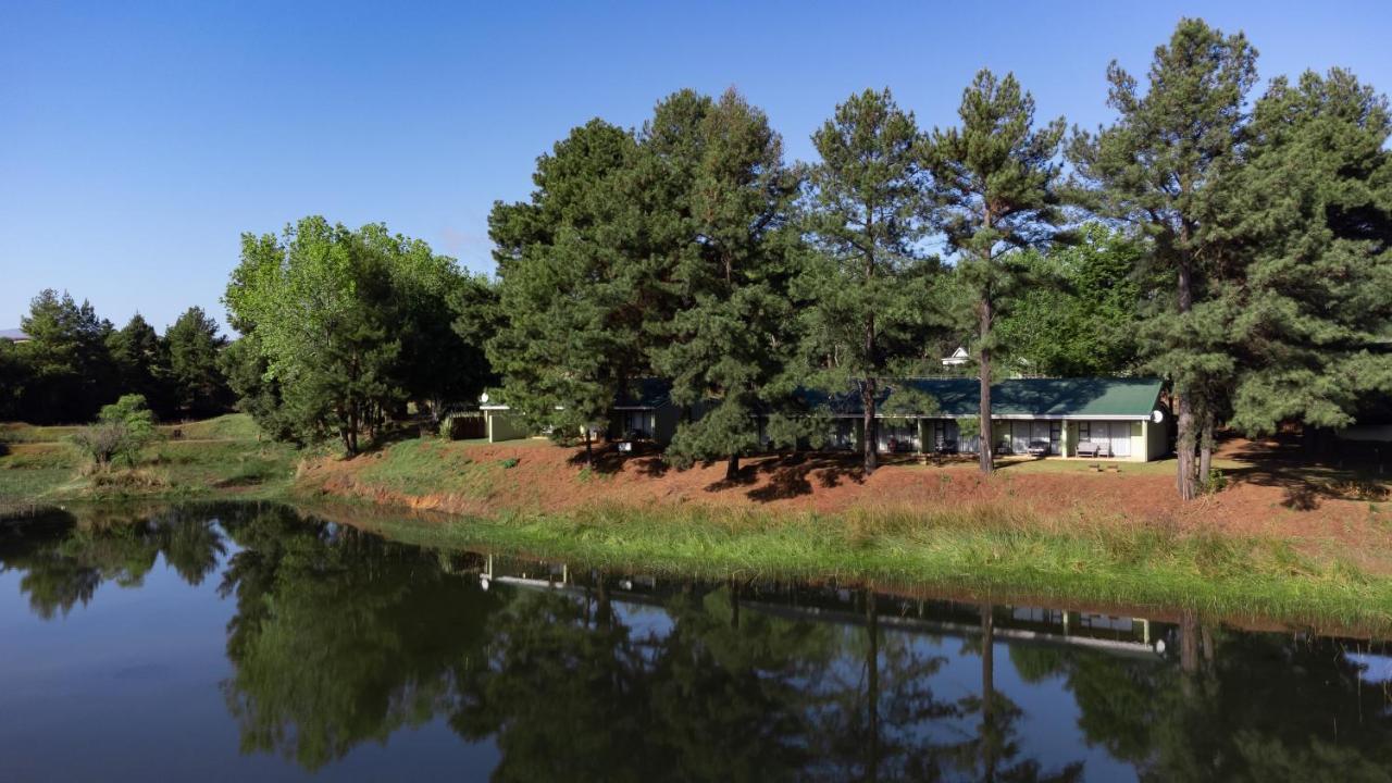 Gooderson Monks Cowl Golf Resort Champagne Valley Exterior photo